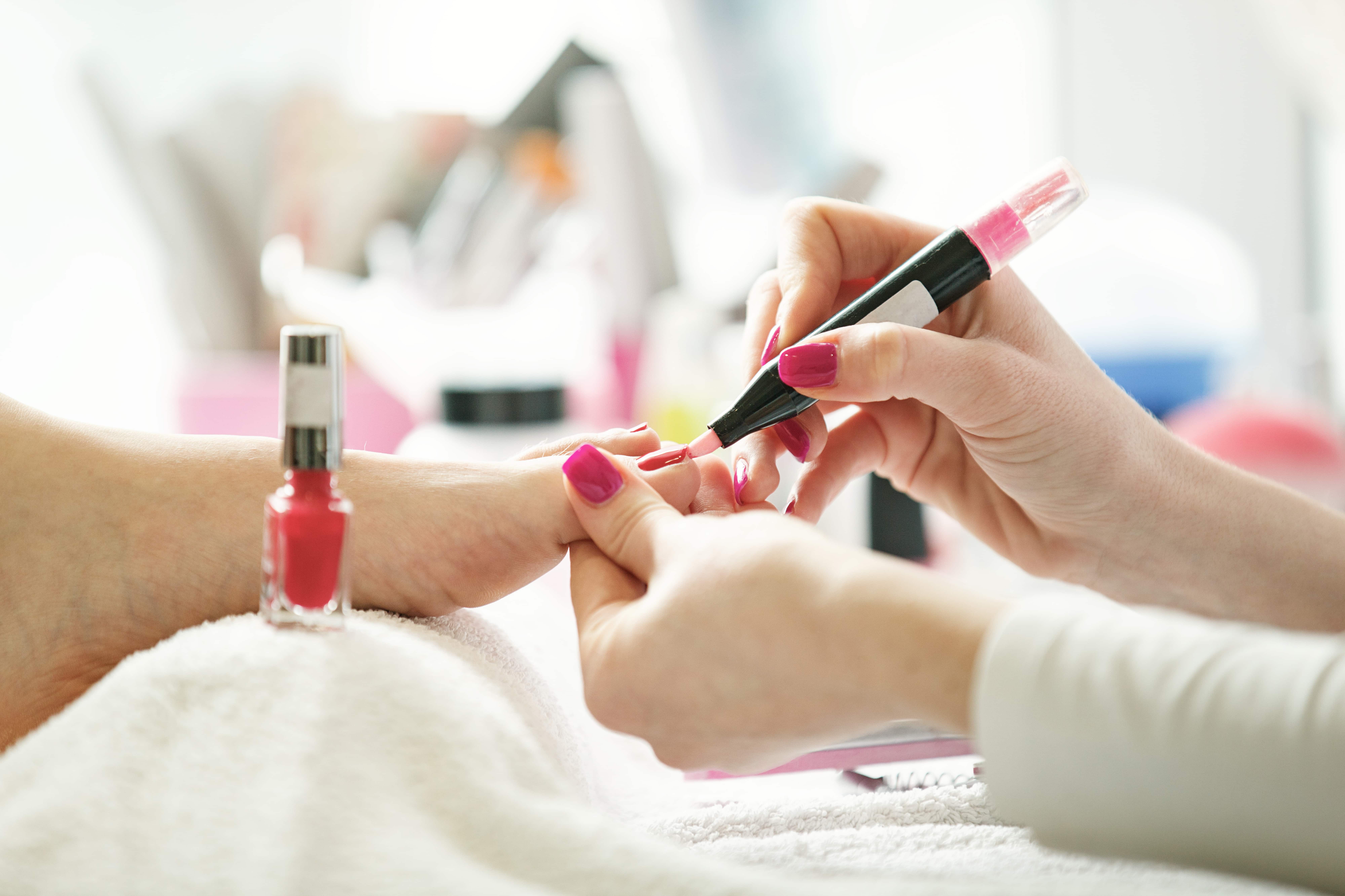 Manicures services